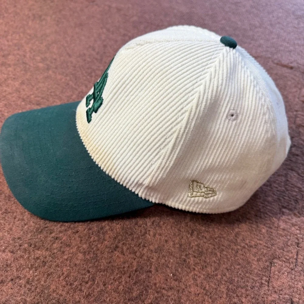 B- New Era 9FORTY LA Dodgers Hat Cream Corduroy Green Snapback MLB Baseball Cap